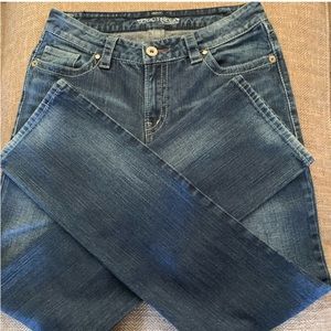 Excellent Preowned Condition Boot Hill Trading Company Jeans Size 29.